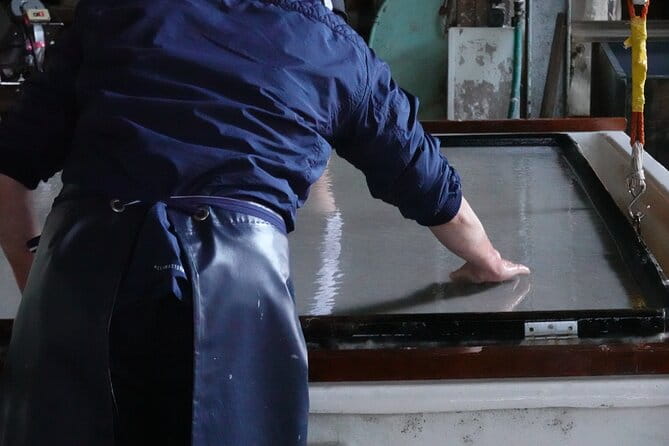 Spirit of Craftsmanship in Japanese Papermaking in Echizen - The Art of Washi Papermaking