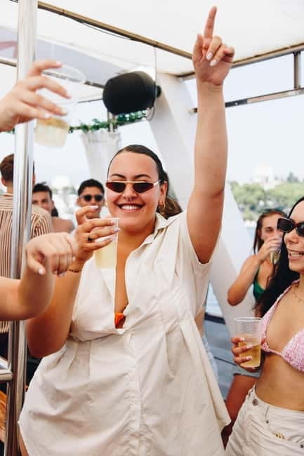 Split: Boat Ride and Pool Party at Olife Beach Club Resort - Starting Point: Warm-up at Roof 68 Bar