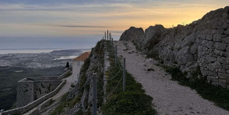 Split: City Sightseeing Evening Sunset Tour in Klis - FAQs