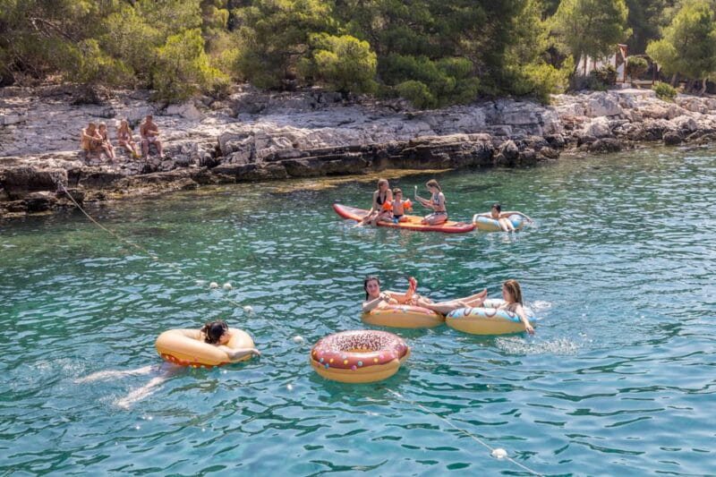 Split: Hvar, Bra, and Pakleni Cruise with Lunch and Drinks - Who Is This Tour Best For?