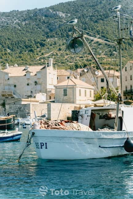 Split/Podstrana: Blue Cave, Hvar & 6 Islands Speedboat Trip - Blue Lagoon on Budikovac Island: Swimming in a Natural Aquarium