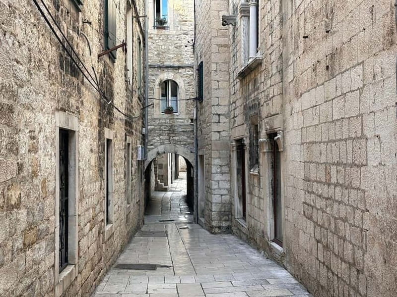 Split: Private Game of Thrones Tour - Entering The World of Westeros in Split’s Old Town