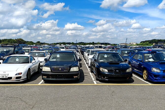 Sports Car Cultural Private Tour in Tokyo - Discover Tokyos Landmarks