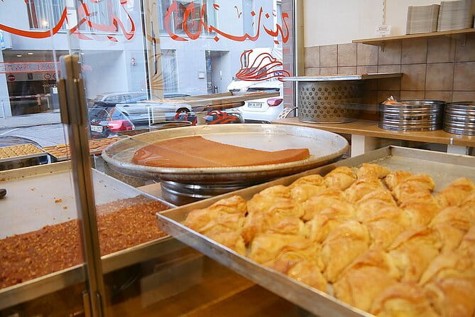 St George's Culinary Food Tour - The Guide: Who Makes the Experience Shine?