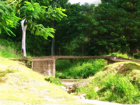 St Kitts Scenic Island Tour For Private Groups - Key Points