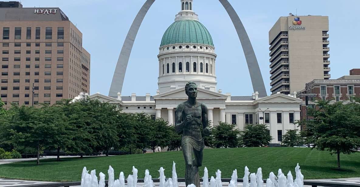 St Louis: Scavenger Hunt Adventure Smartphone Game - Exploring St Louis Through the Game