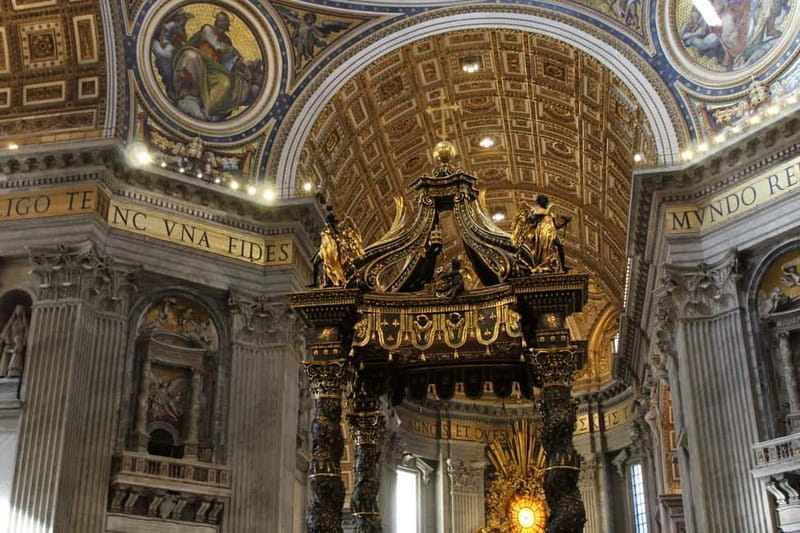 St. Peter's Basilica: Hosted Entrance & Digital Audioguide - Entering St. Peters Basilica: A Closer Look
