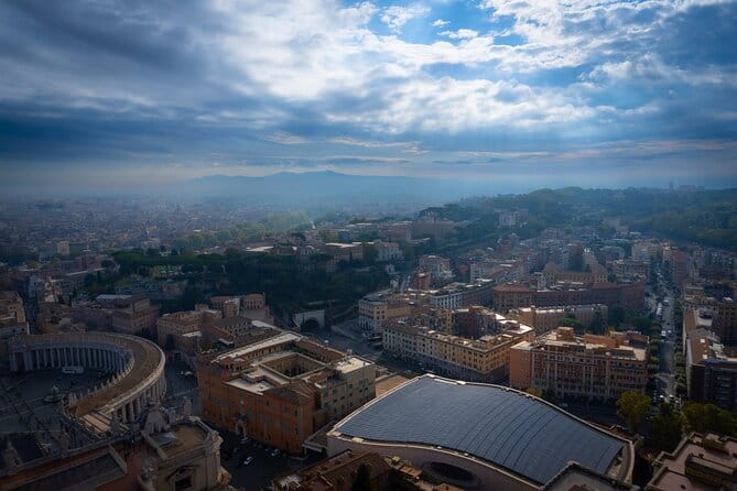 St Peter's Basilica, Popes Tombs and Dome: Small Group Tour - Key points / Takeaways