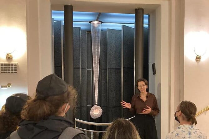 Stadttempel Admission Ticket with a guided tour - The Significance of the Synagogue’s Survival During WWII