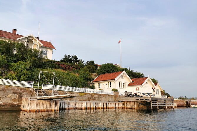 Stand up paddleboard adventure in Leangbukta - FAQ