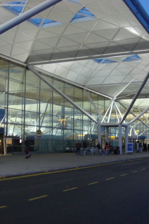 Stansted Airport From/To Central London - Private Transfer - Transfer Includes