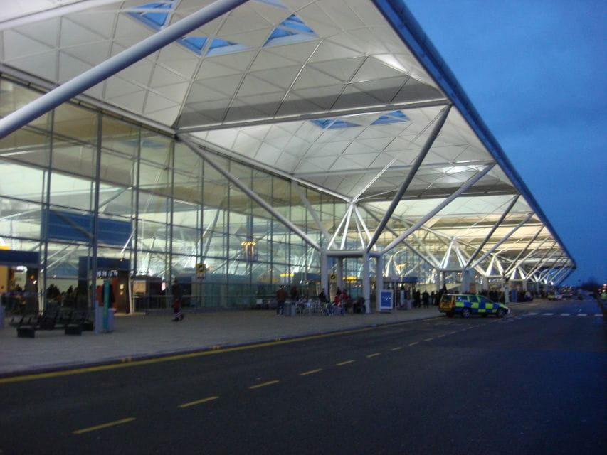 Stansted Airport From/To Central London - Private Transfer - Pickup and Drop-off