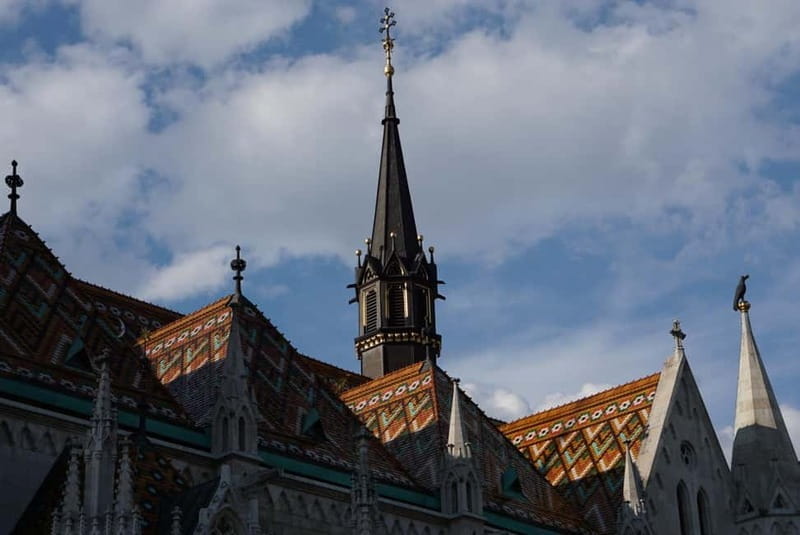 Statues, & Myths of Buda Castle: A Storytelling Experience - Exploring Buda Castle Hill Through Stories and Symbols