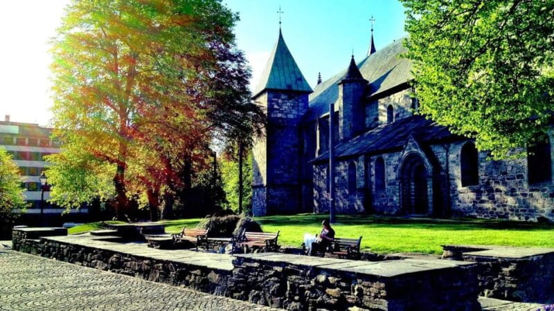 Stavanger: City Highlights Bus and Walking Tour - An Introduction to the Tours Structure and Purpose