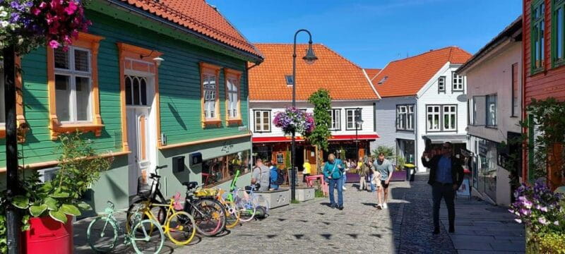 Stavanger: City Highlights Bus and Walking Tour - Fargegaten: The Colorful Street of Stavanger
