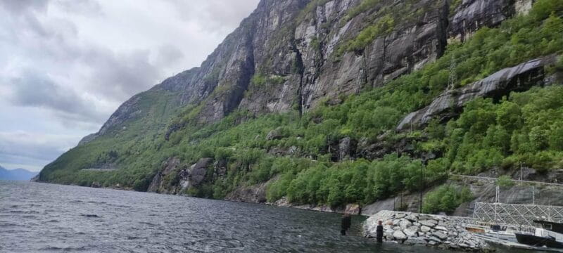 Stavanger: Kjerag and Lysebotn Guided Tour - Entering the Land of Fjords and Cliffs