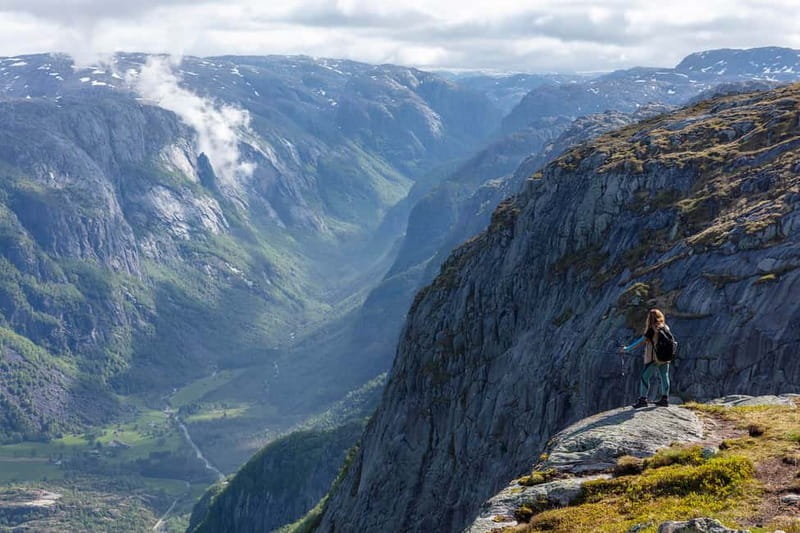 Stavanger: Kjerag Summer Hike with Packed Lunch - Why You Should Consider This Experience