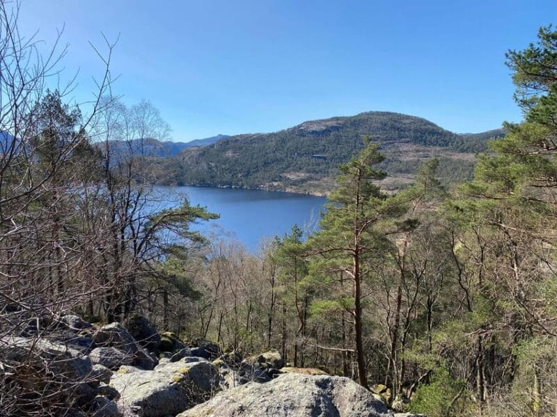 Stavanger: Preikestolen Tour with Guide and Pickup - Who Should Consider This Tour?