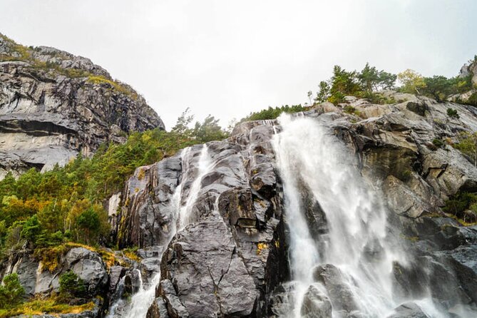 Stavanger: Waterfalls, Caves and Rock Tour By Sea - Meeting and Pickup Details