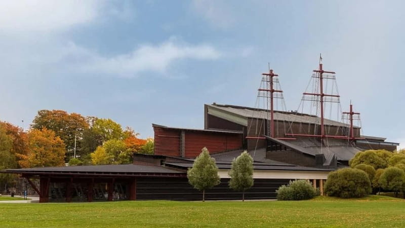 Stockholm: Archipelago & Canal Guided Boat Tour - Price and Logistics: Worth the Cost?