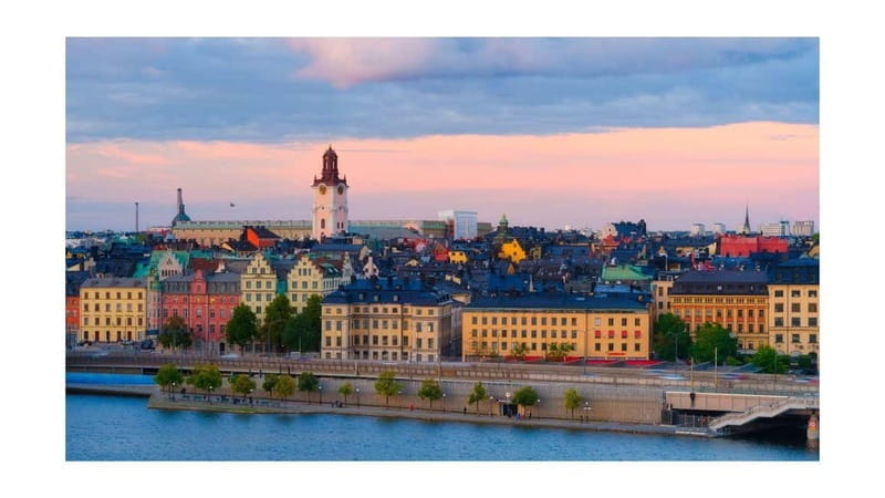 Stockholm Day Tour: Old Town, Vasa Museum & City Views - Exploring Stockholm’s Medieval Core: Gamla Stan