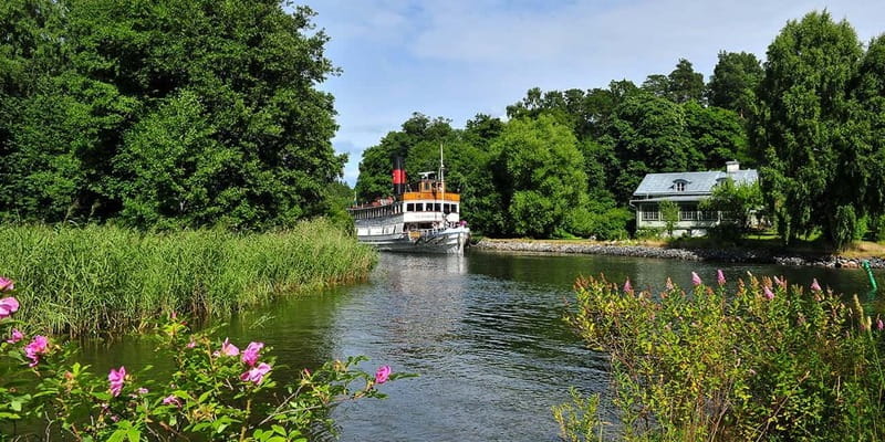 Stockholm: Grand Canal Tour to Gustavsberg - Discover the Stockholm Archipelago on a Grand Canal Tour to Gustavsberg