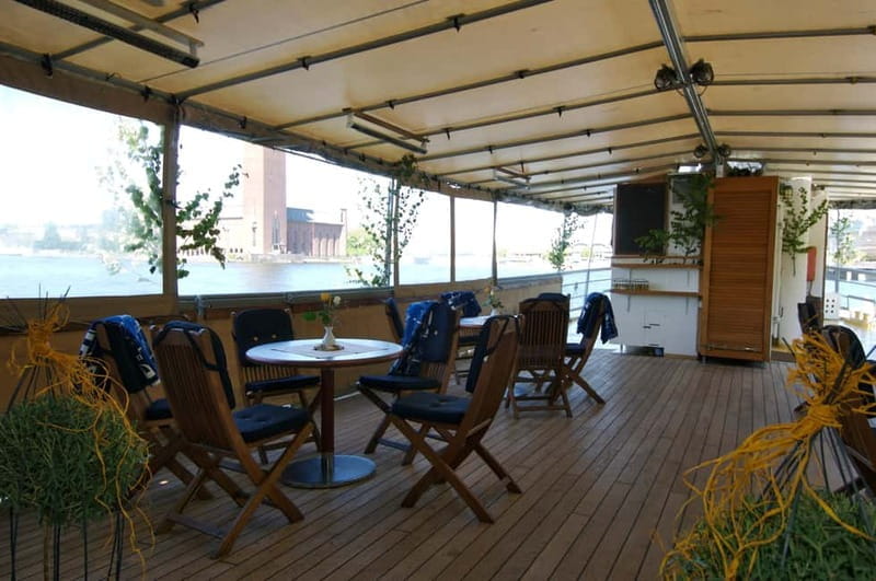 Stockholm: Midsummer Archipelago Boat Tour Live Guide DE/EN - Practical Tips for a Smooth Experience