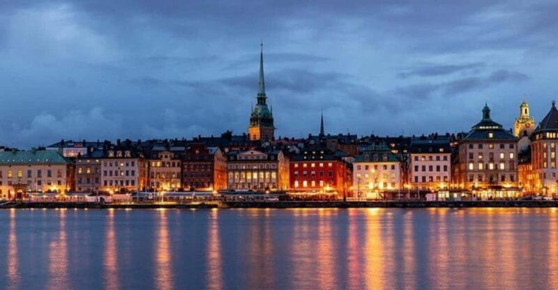 Stockholm: Must-See Attractions Walking Tour with a Guide - Exploring Stockholm’s Most Iconic Spots