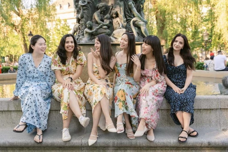 Stockholm: Private photoshoot in iconic spots - The Value of Professional and Cultural Insights