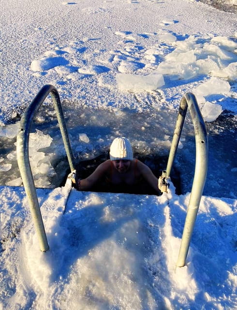 Stockholm: Traditional Sauna with Polar Plunge in Baltic Sea - Exploring the Sauna Experience Step-by-Step