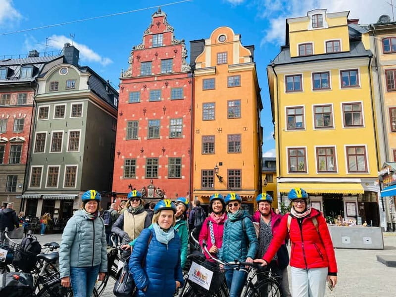 Stockholm's Best Bike Tour! (English / Deutsch) - Discovering Stockholm on Two Wheels: A Deep Dive