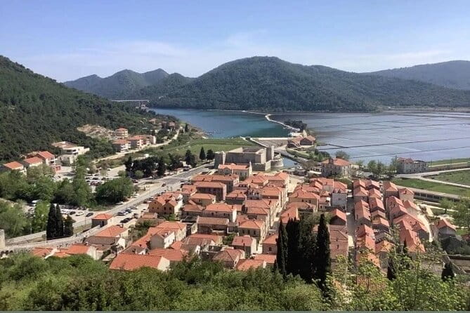 Ston Tour: City Walls, Saltworks, Wine & Adriatic Seafood - The Oyster Experience: Fresh from the Sea