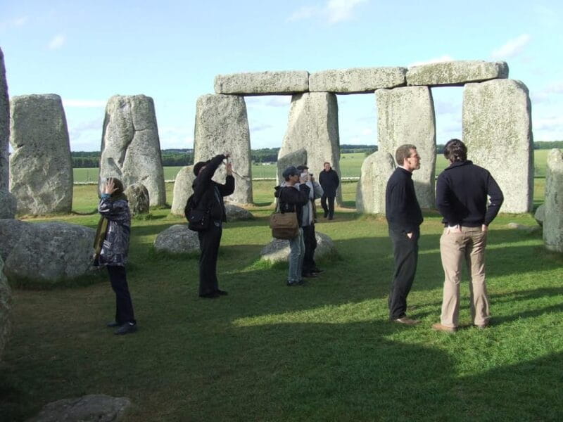 Stonehenge: App Guided Tour + Admission Included - Key points / Takeaways