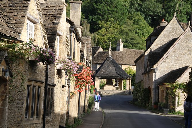 Stonehenge, Avebury, Cotswolds. Small Guided Day Tour From Bath (Max 14 Persons) - Stonehenge Exploration