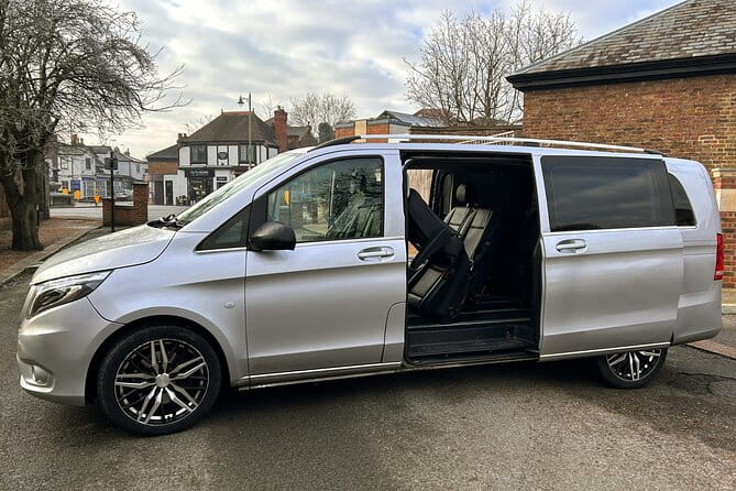 Stonehenge Private Tour - Discovering the Magic of Stonehenge on a Private Tour