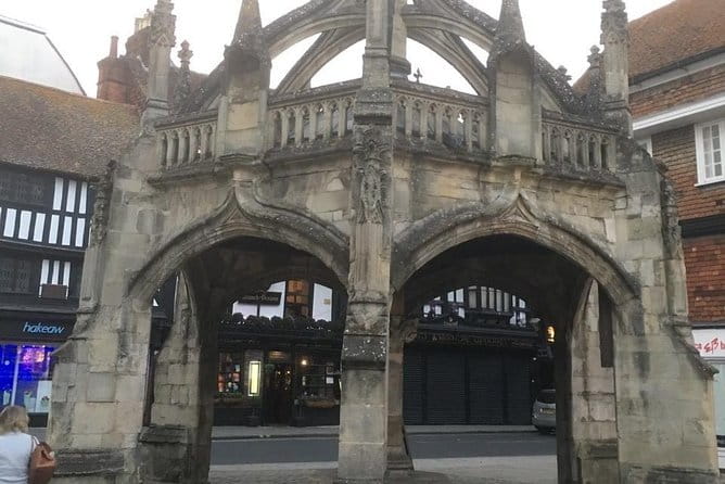 Stonehenge & Salisbury Cathedral: Private Day Trip from London - Exploring Avebury and Its Mysteries