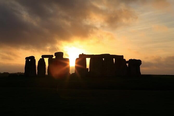 Stonehenge Summer Solstice Tour from London: Sunset or Sunrise Viewing - Price and Logistics: What You Need to Know