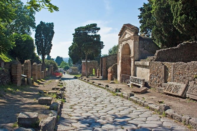 Stories of Pompeii: Small Group tour with archeology expert guide - Final Thoughts