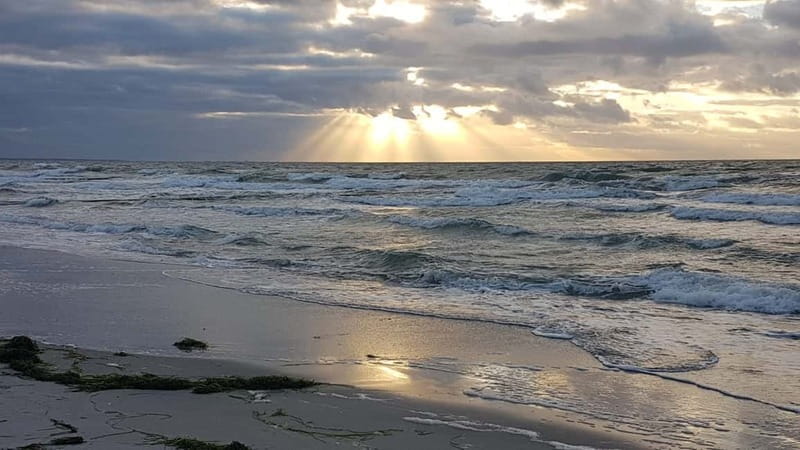 Stralsund: Evening Sailboat Cruise with Snacks and Drinks - A detailed look at the sunset sailboat trip in Stralsund