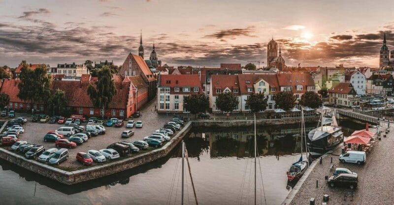 Stralsund Private Guided Walking Tour - Discovering Stralsund’s Old Town: A Walk Through Time