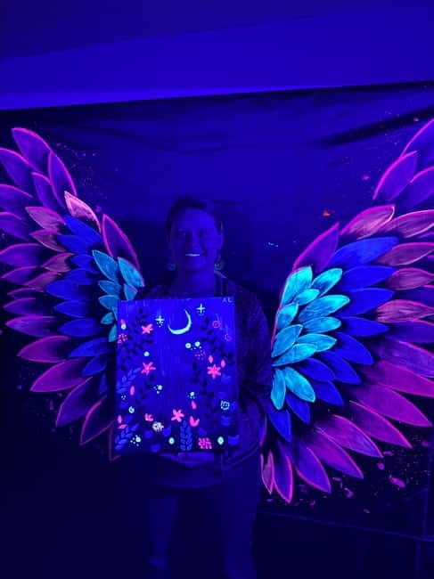 Strasbourg: Painting in the dark workshop with drinks - FAQ: Quick Answers to Common Questions