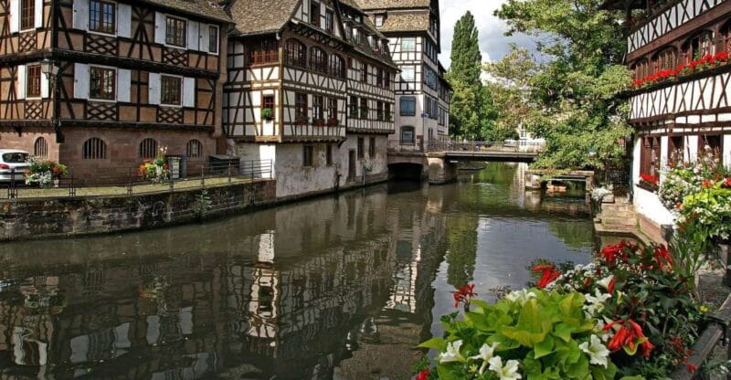 Strasbourg: Private Walking Tour of the Historical Center - Practical Details and Booking Tips