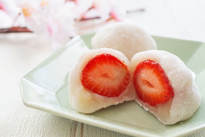 Strawberry Picking and Exploring Beautiful City of Tamba Sasayama - Explore the Historic OShoin Hall