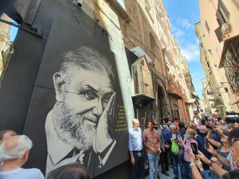 Street art tour of the Spanish Quarters & Maradona idol - Practical Details and Value