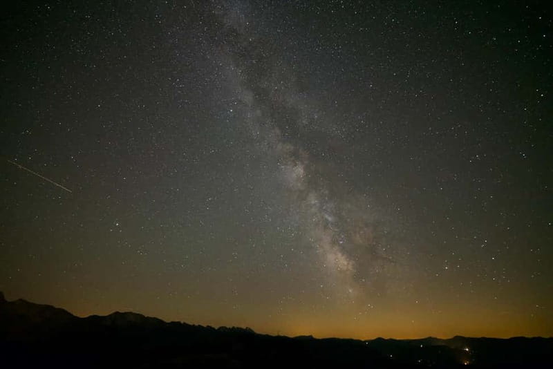 Stroll among the stars : Stargazing and Astronomy Tour - Discovering the Cosmos in the Auvergne-Rhône-Alpes