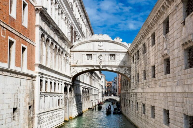 Stroll The Halls of Doge's Palace on a Guided Tour in Venice - Price and Value: Is This Tour Worth It?