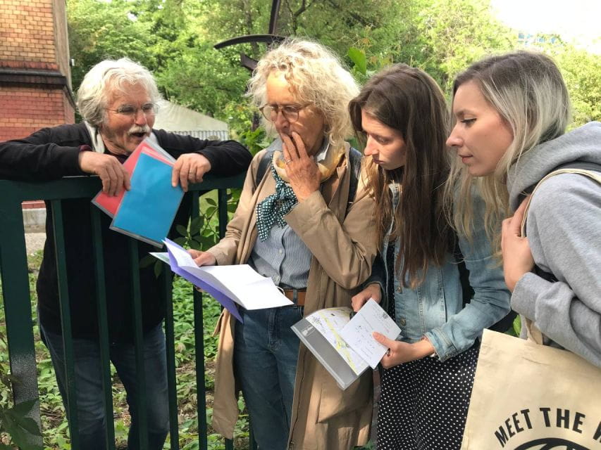 Stuttgart: Karlshöhe Crime Mystery Tour - Meeting Point and Accessibility Information