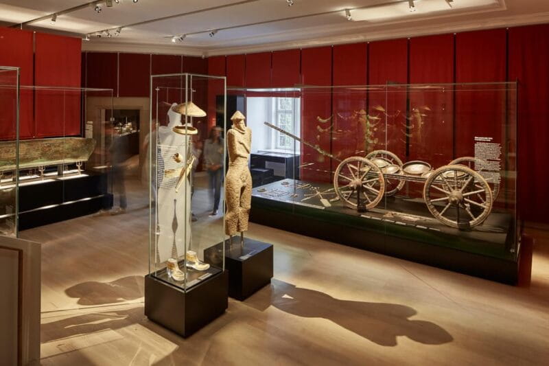 Stuttgart: Landesmuseum Württemberg Old Castle Entry Ticket - Key Points / Takeaways