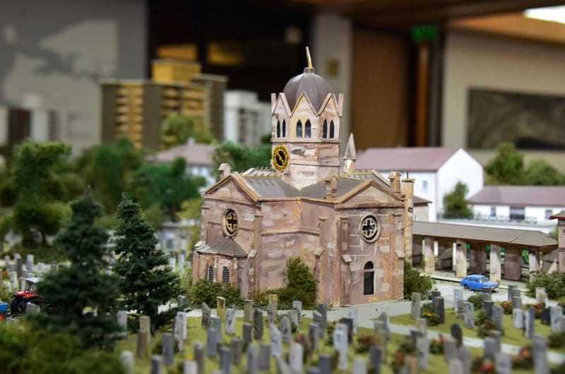 Stuttgart: Ticket for the Miniature Worlds - Europe's largest city model - Price and Logistics