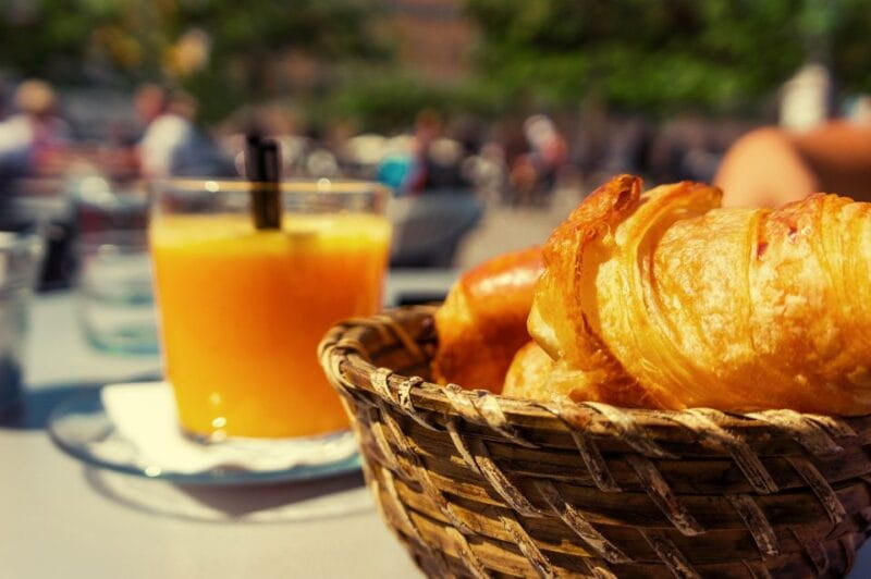 Stuttgart: Winter Sunday Brunch Buffet - Discovering the Experience: From Arrival to Farewell